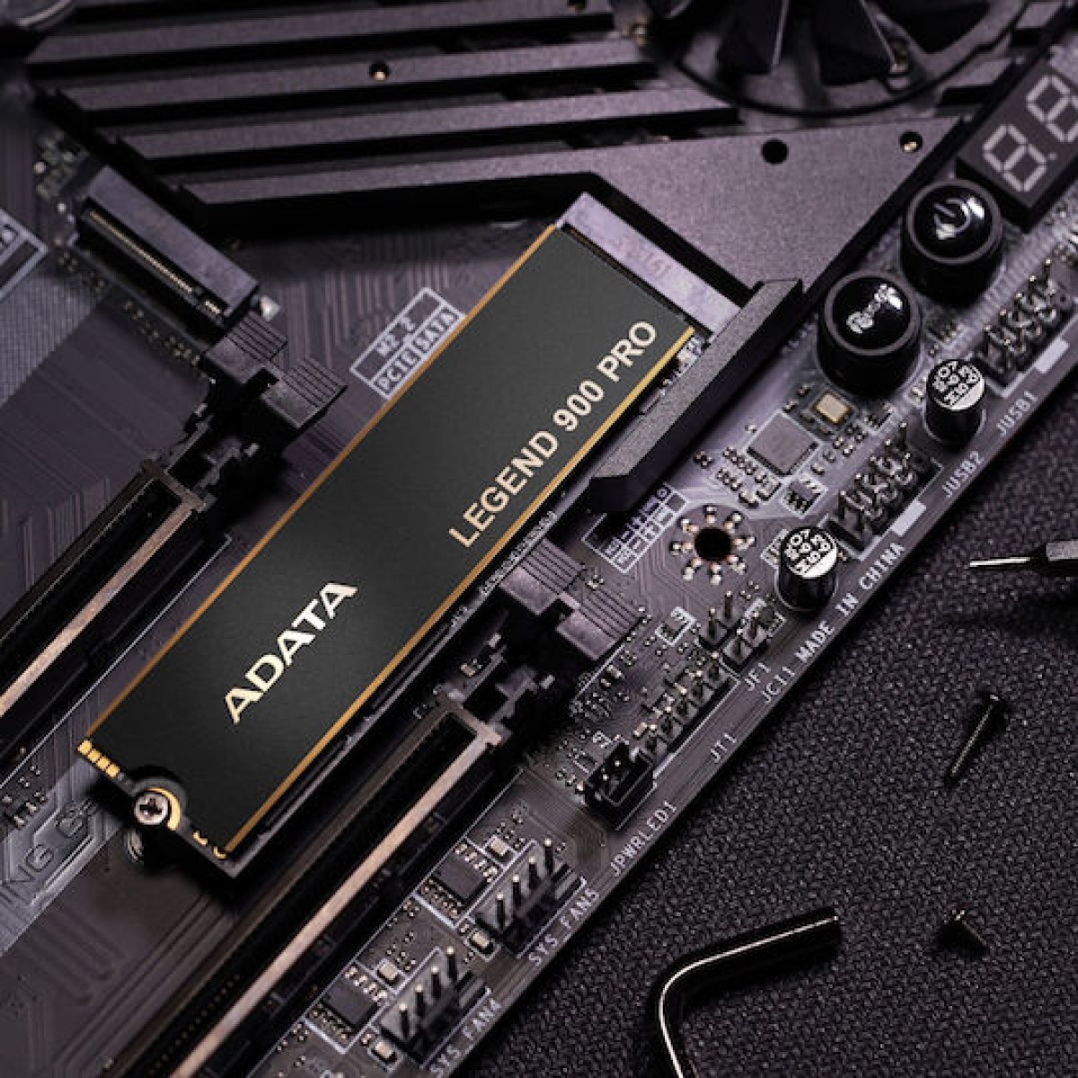 Adata Legend 900 Pro SSD 2TB M.2 NVMe PCI Express 4.0