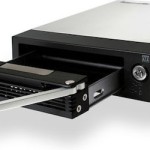 Icy Dock DataCage DataCage Basic 3.5 inch Hot-Swap SATA/SAS HDD Mobile Rack Backplane Cage for External 5.25 Inch Drive Bay Μαύρο (MB876SK-B)