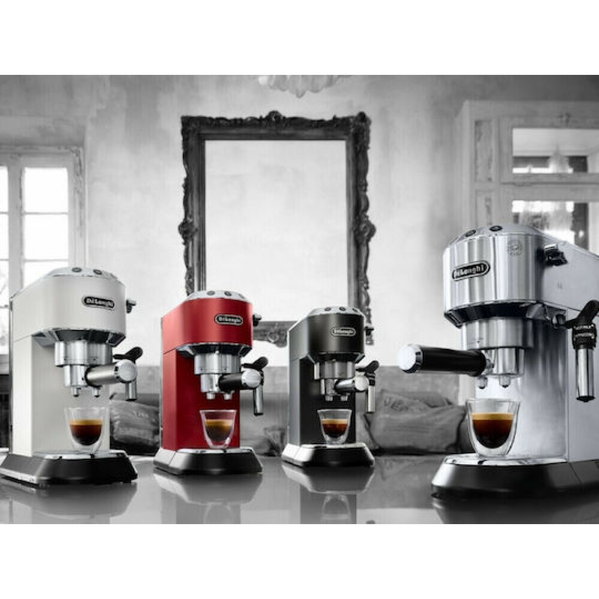 De'Longhi Dedica Pump Μηχανή Espresso 1300W Πίεσης 15bar Κόκκινη