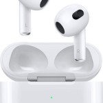 Apple AirPods 4 Earbud Bluetooth Handsfree Ακουστικά με Αντοχή στον Ιδρώτα και Θήκη Φόρτισης Λευκά