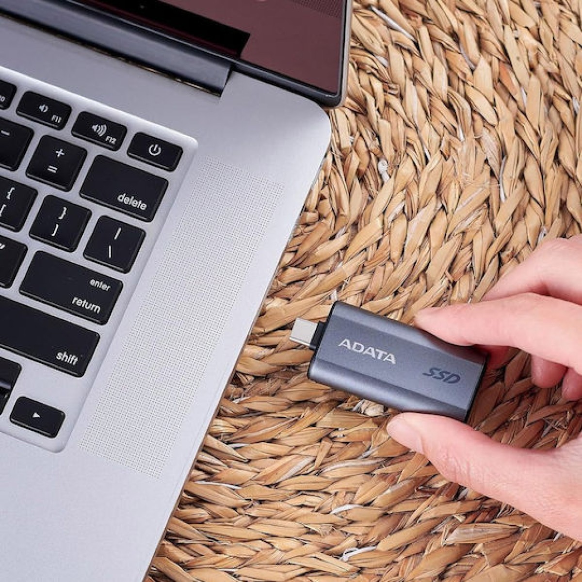 Adata 500GB USB 2.0 SSD Stick Μαύρο