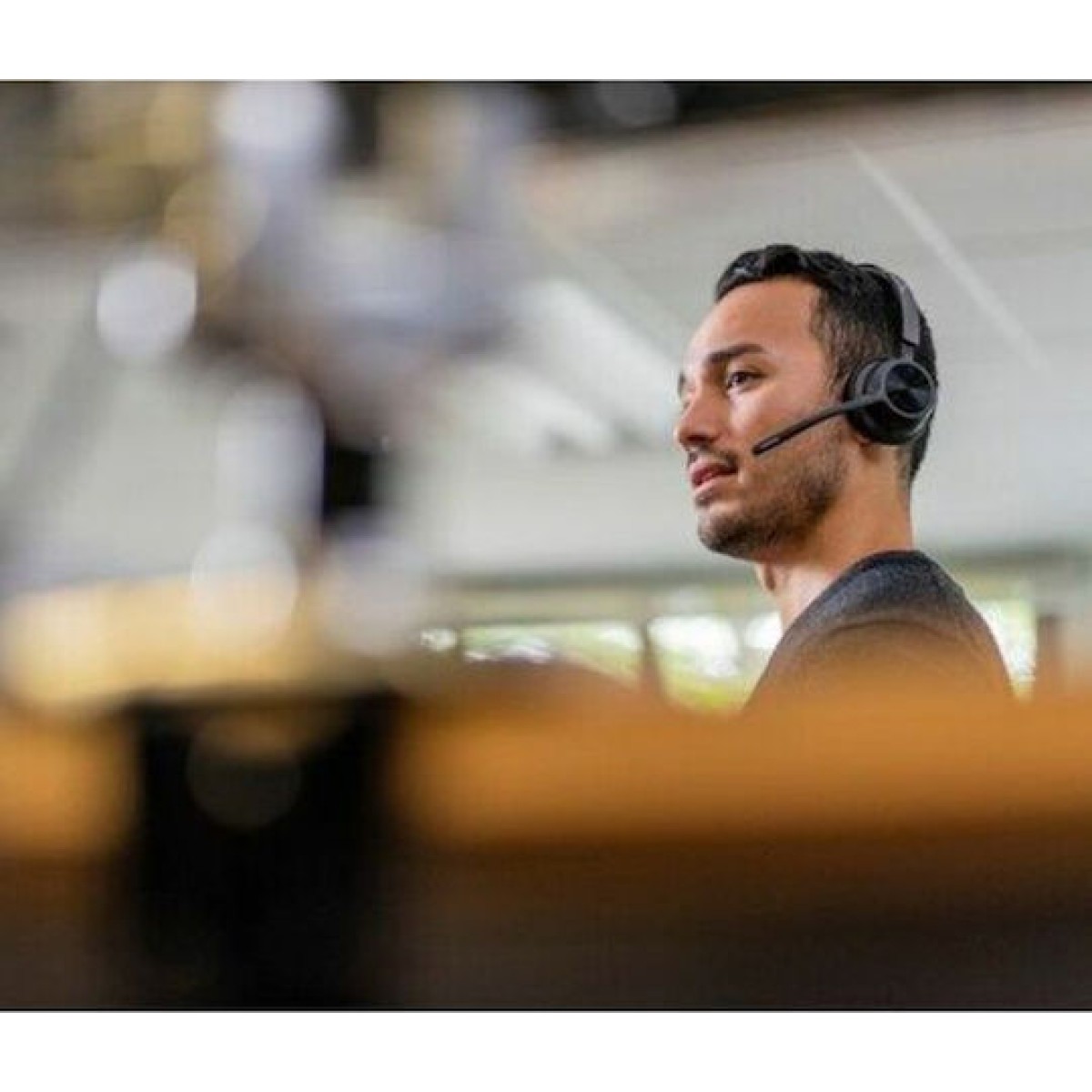 Poly VOIP Headset (77Z31AA)