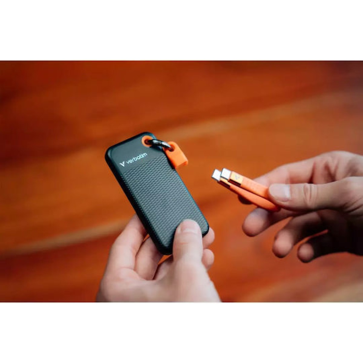 Verbatim Pocket USB 3.2 / USB-C Εξωτερικός SSD 2TB M.2 Black/Orange